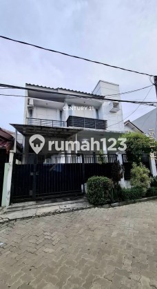 Dijual Rumah 2 Lantai Siap Huni di Sektor 3 Bintaro Jaya
