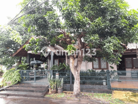 Rumah Hook Asri Tanah Luas di Bintaro Jaya Sektor 5