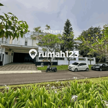 For Sale Front Position Hook House at Park in Sector 9 Bintaro