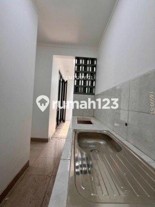 Dijual Rumah Brand New, Lokasi Strategis di Bintaro Sektor 9 2
