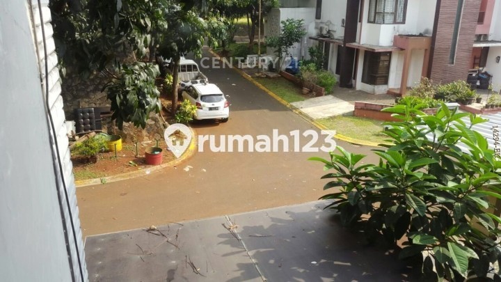 Dijual Rumah Hook Dua Lantai di Puri Bintaro Jaya Sektor 9 2