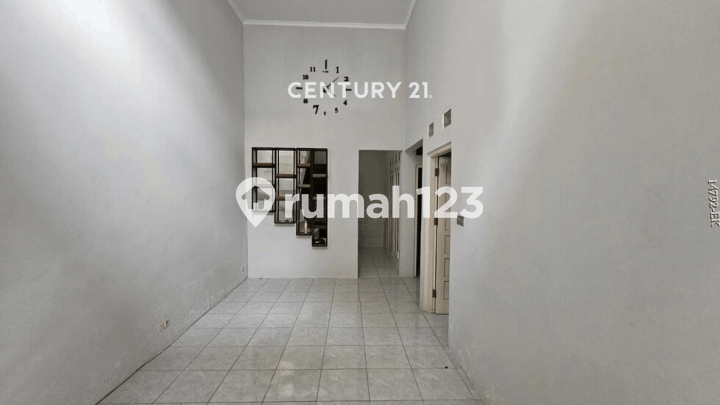 Dijual Cepat Rumah 1.5 Lantai Dalam Perumahan di Althia Bintaro 2