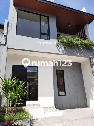 Beautiful Semi-Furnished House Ready to Occupy for Sale in Graha Bintaro