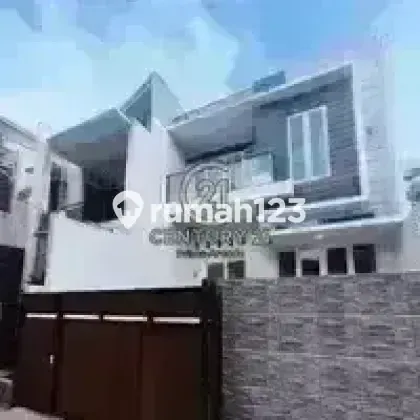 Brand New House Ready to Occupy, Fronting Park Position in Graha Raya Bintaro