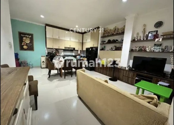 Dijual Rumah 2 Lantai di Villa Bintaro Indah Dekat Sektor 9 2