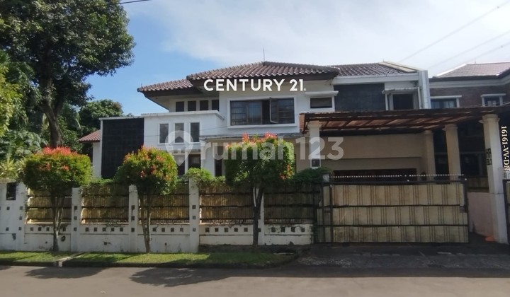 For Sale Quickly Comfortable House with Spacious Yard in Bintaro Sector 9 For Sale Quickly Comfortable House with Spacious Yard in Bintaro Sector 9