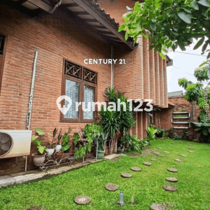 Rumah Siap Huni Hommy Semi Furnished di Bintaro Sektor 3 Rumah Siap Huni Hommy Semi Furnished di Bintaro Sektor 3