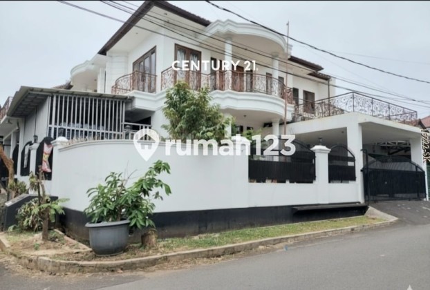 Dijual Rumah Hook Semi Furnised di Dekat Sektor 1 Bintaro Veteran Jakarta Selatan 1