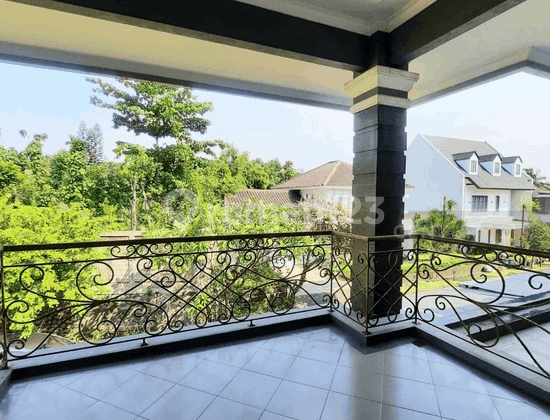 Sturdy Bintaro Sector 8 House, Spacious Open Layout and Affordable Near Toll Road. 2