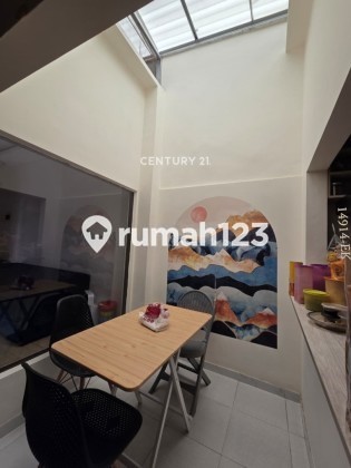 For Sale Ready-to-Live-in House in Bintaro Sector 5 Near Stan 2