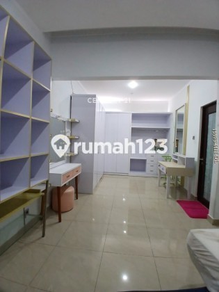 Dijual Rumah Semi Furnished Siap Huni di Kebayoran Bintaro 2