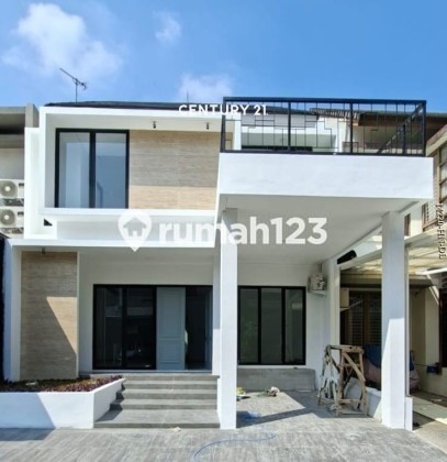 Renovated Ready-to-Occupy House in Emerald Bintaro Sector 9