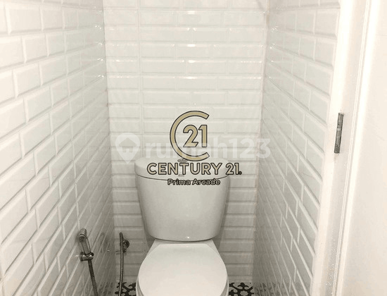 House in Emerald View Bintaro Sector 9 South Tangerang