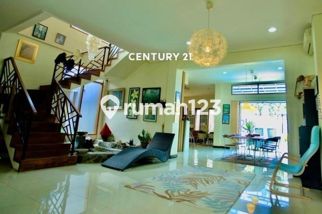 For Sale Luxury House Ready to Occupy with Swimming Pool in Bintaro 2