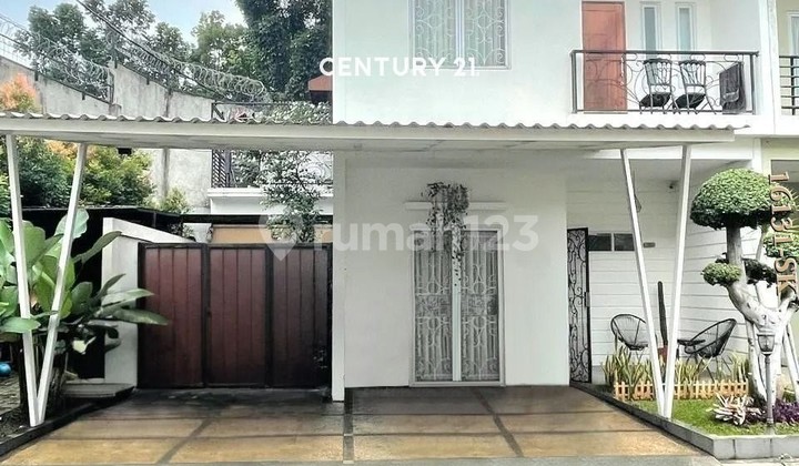 Dijual Rumah Cantik di Dekat Bintaro Sektor 9 di Dalam Cluster
