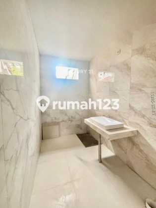 Dijual Rumah Proses Finishing di Sektor 9 Bintaro 2