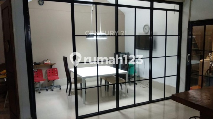Dijual Rumah Hommy Apik di Sektor 9 Bintaro