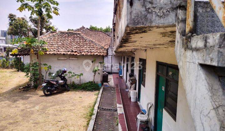 Rumah Tua Bekas Kost An Dijalan Cikutra Dekat Kampus Widyatama 2