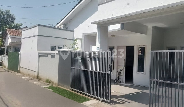 Murah Dibawah Pasaran Rumah di Komplek Bumi Asih Murah Dibawah Pasaran Rumah di Komplek Bumi Asih