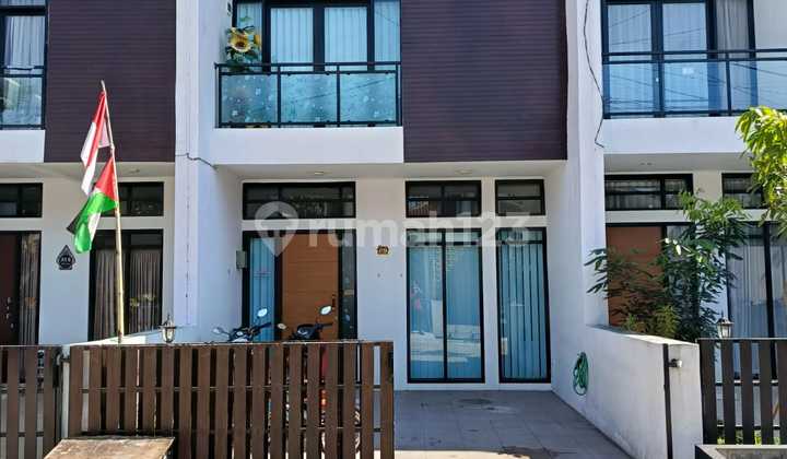 Rumah 2 Lantai Dekat Akses Toll Summarecon Bandung