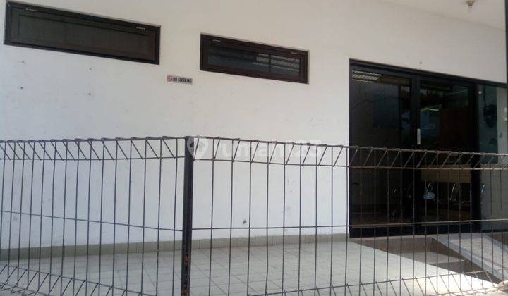 Dijual Tempat Usaha Ex. Praktek di Belakang Jl. Kiara Condong 1