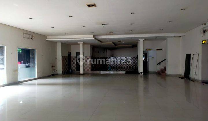 Tempat Usaha di Jl. Ir. H. Djuanda, Dago Bandung