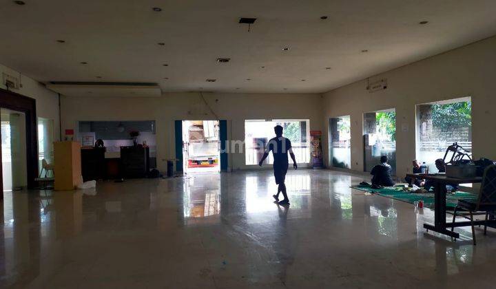 Tempat Usaha di Jl. Ir. H. Djuanda, Dago Bandung