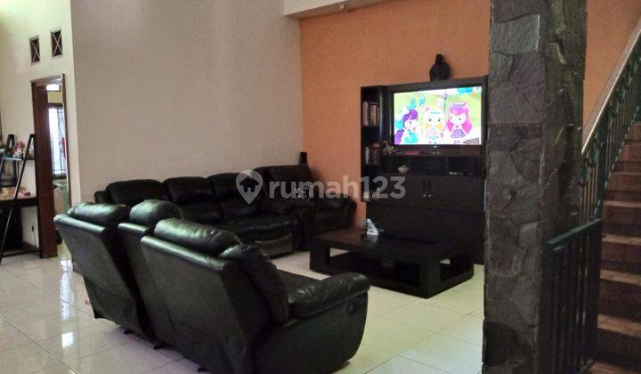 Disewakan Rumah di Jl. Cigadung Raya Barat, Bandung 4