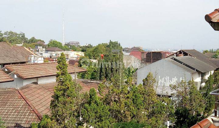 Rumah di Jl. Simpang Lembah Sukaresmi, Bandung