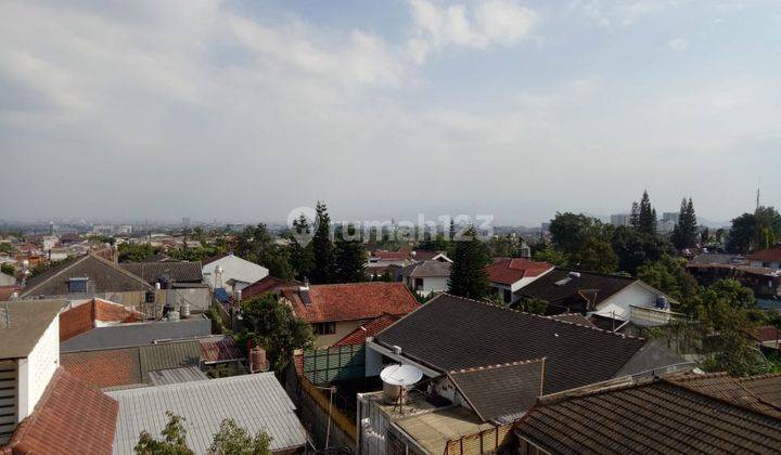 Rumah di Jl. Simpang Lembah Sukaresmi, Bandung