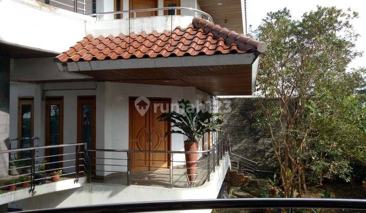 Rumah di Jl. Simpang Lembah Sukaresmi, Bandung