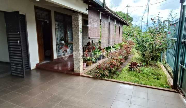 Rumah Asri di Bukit Dago Selatan Kota Bandung Lokasi Strategis 2