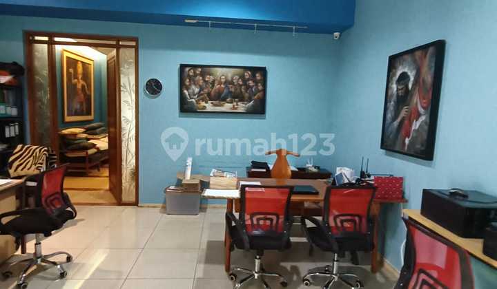 Bangunan Cocok Untuk Rumah dan Kantor Dekat PVJ di Jl. Karang Tinggal Bangunan Cocok Untuk Rumah dan Kantor Dekat PVJ di Jl. Karang Tinggal