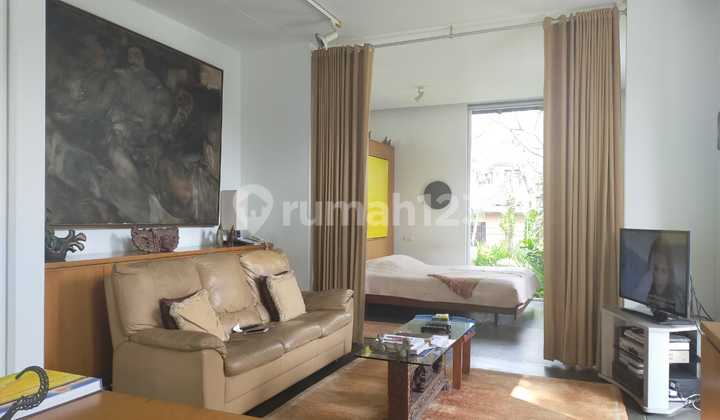 Rumah dan Galery di Komp. Pondok Hijau, Bandung