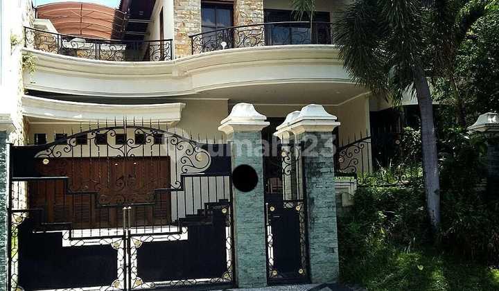 Graha family house near Citraland, Pakuwon indah, wiyung