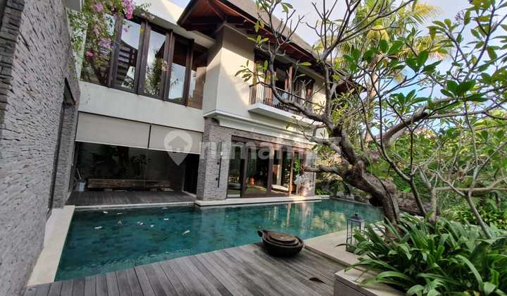 Rumah Citraland Dekat Graha Family, Pakuwon Indah,wiyung