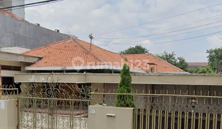 Komersial Lokasi Dharmahusaha Utara Surabaya