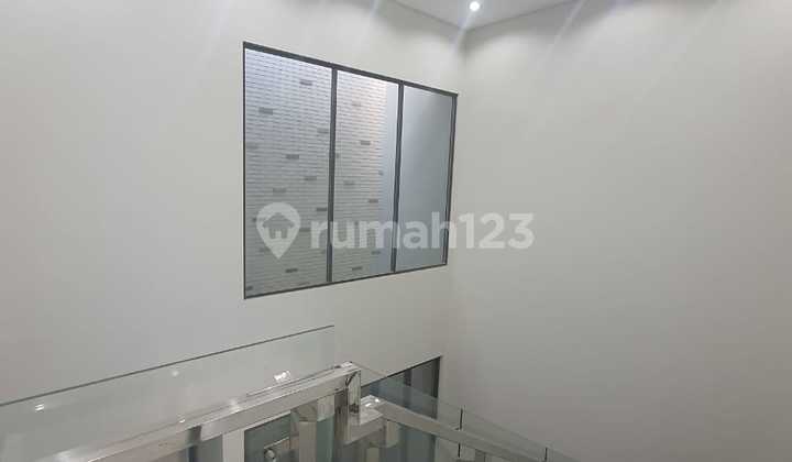 Rumah Murah Pakuwon Indah Dekat Citraland Surabaya Barat 2