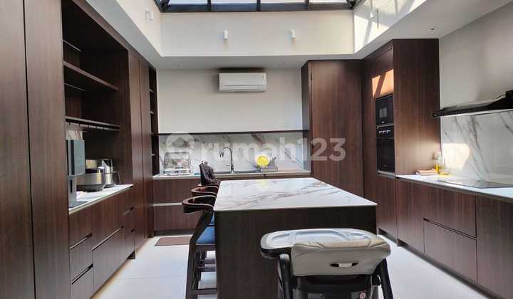 Rumah Citraland Pakuwon Indah Graha Famili Dekat Royal Residence 2