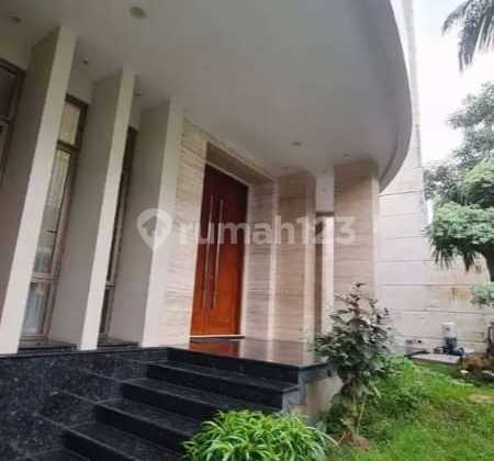 Rumah Pakuwon Indah Dekt Graha Famili Citraland 2