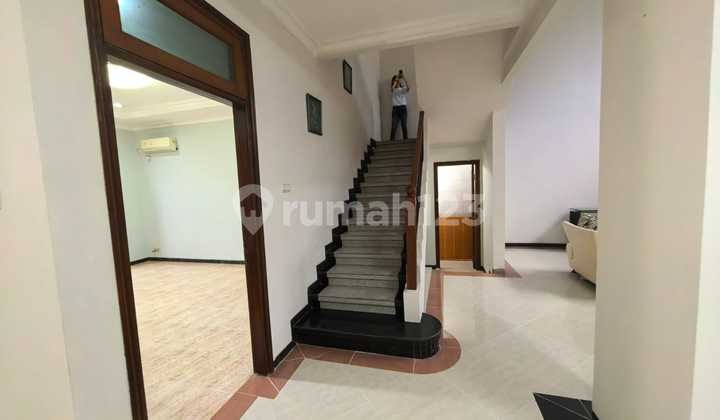 Rumahvilla Bukit Mas Dekat Grahamily Pakuwon Indah 2