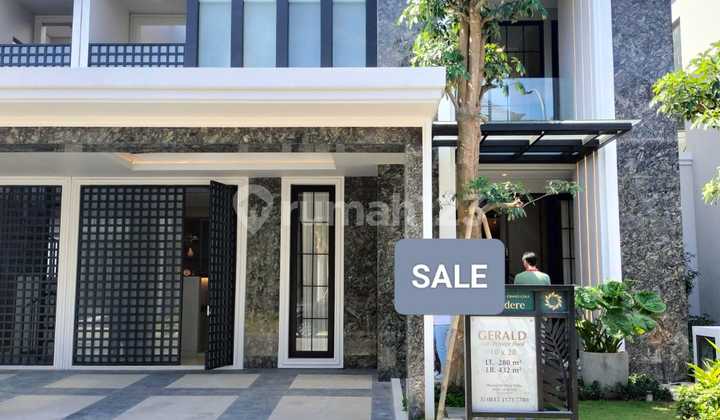 Rumah Pakuwon Indah Fully Furnished Dekat Citraland Graha Family