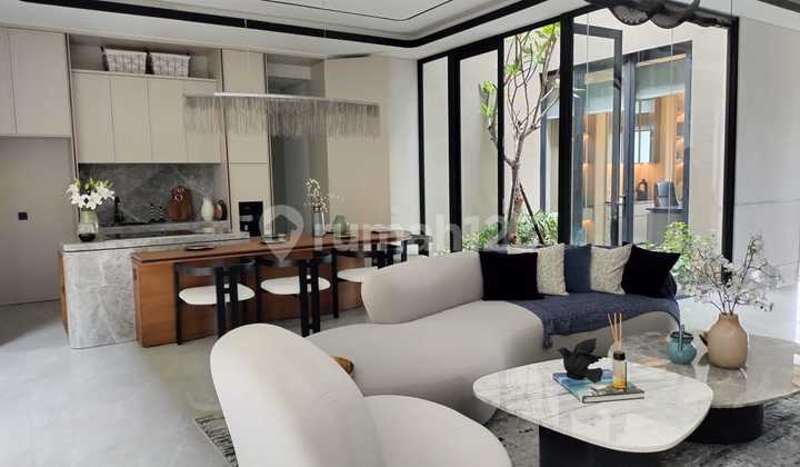 Graha Famili House Near Wiyung Pakuwon Indah Citraland