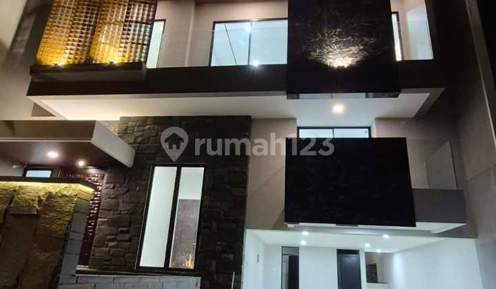 Rumah Citraland Dekat Graha Famili Pakuwon Indah 2