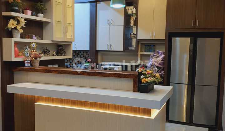 Dijual Rumah Mewah 2 Lantai Dekat Bandara 2