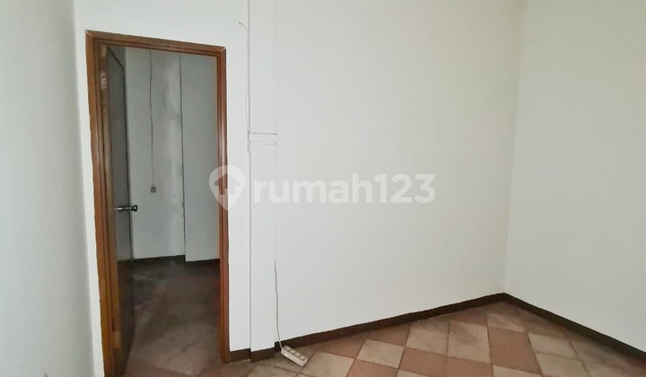 Ruko di Metro, Jakarta Selatan 845 m Bagus HGB 13