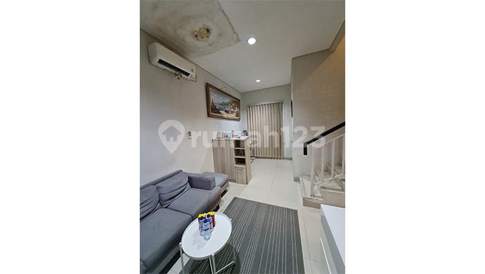 Rumah Cluster Cosmo Estate lippo cikarang Lokasinya strategis dengan style bangunan yang modern minimalis.