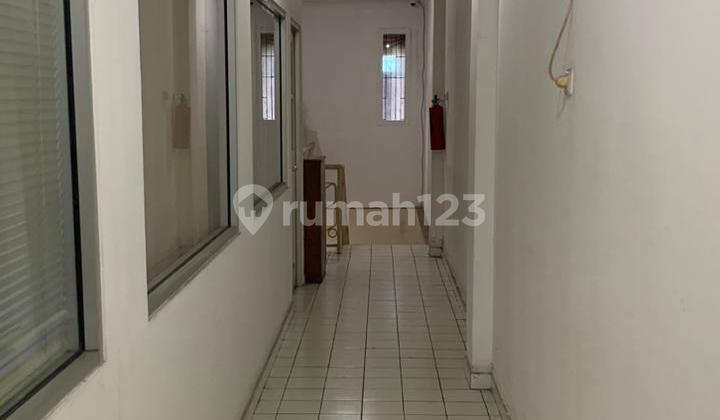 For Sale: Nice and Move-In Ready Shop House on Jl. Jurnatan 2