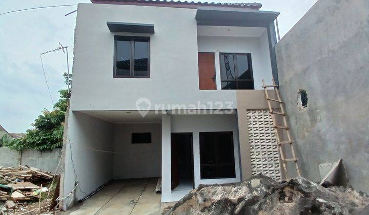 Rumah 2 Lantai  Bisa Custom Dekat Pintu Tol Jatiasih 2