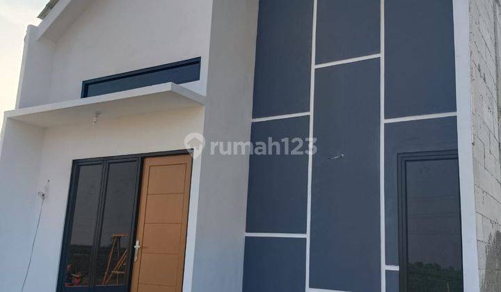 Rumah Baru Surat SHM di Sukawangi 1